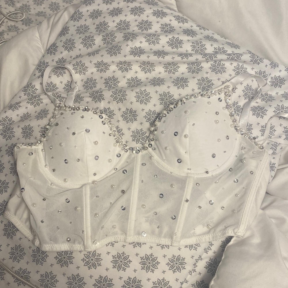 White Windsor Push-up Cropped Top